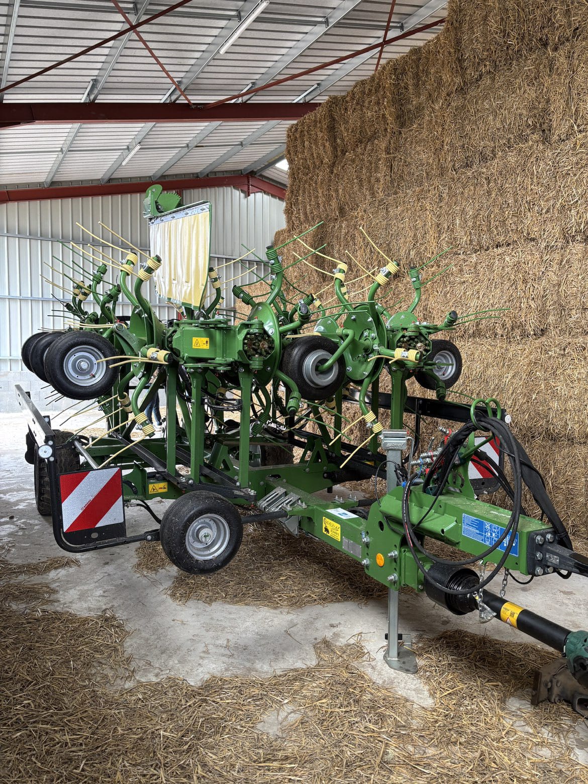 Gesubisidieerde duurzame schudder in Frankrijk bij veehouderij Van der Ven in Mery Bissieres en Auge